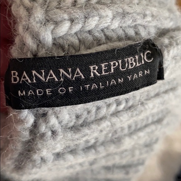 Banana Republic Light Grey Beanie - Picture 3 of 3